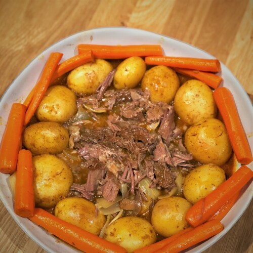 Greensbury Organic Grass-Fed Chuck Roast (4 Roasts, 2lbs each) Perspective: left