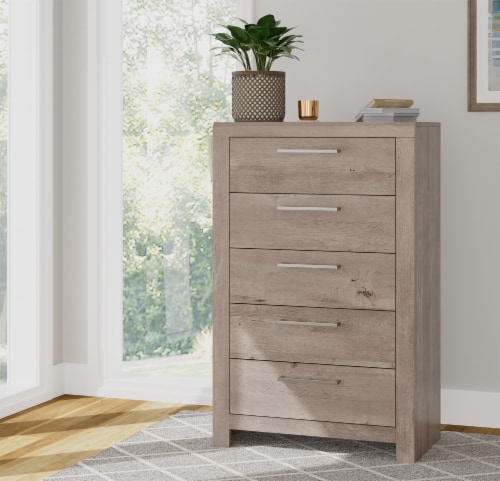 Emerald Home Furnishings Lakeview Oakley 5 Drawer Chest Perspective: left
