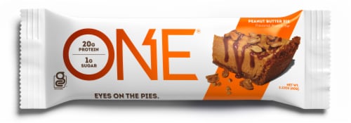 ONE BAR Peanut Butter Pie Protein Bars Perspective: left