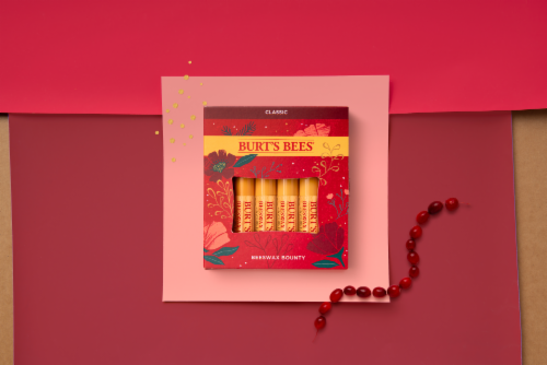 Burt's Bees Christmas Gifts, 4 Lip Balm Stocking Stuffers Products, Jingle  Balms Set - Classic Beeswax Moisturizing Lip Balm