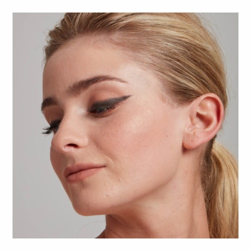 NYX Professional Makeup Epic Wear Eyeliner Stick 07 Deepest Brown Perspective: left