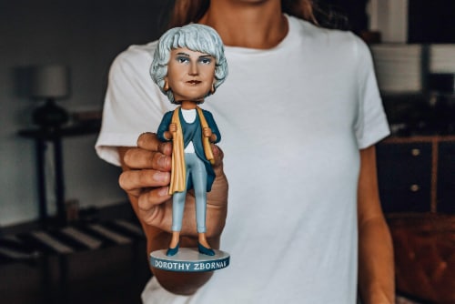 The Golden Girls 8 Inch Resin Bobblehead | Dorothy Zbornak Perspective: left