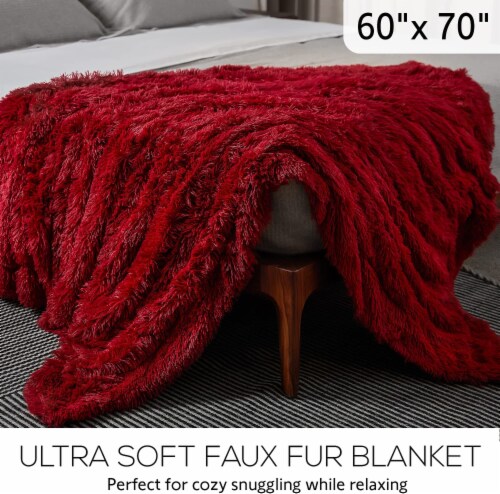Cheer Collection Reversible Faux Fur Accent Throw Blanket Perspective: left