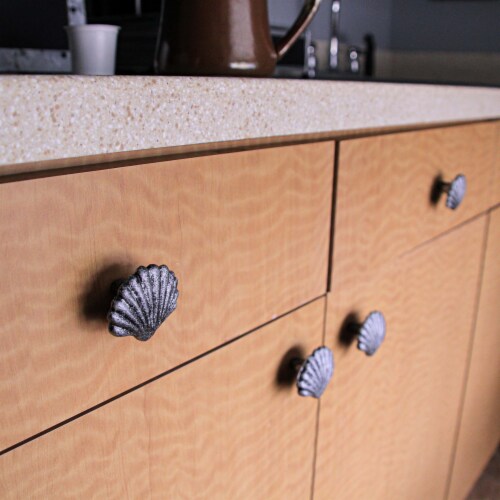 Set of 6 Silver Cast Iron Scallop Sea Shell Drawer Pulls Nautical Cabinet Knobs - Silver Perspective: left