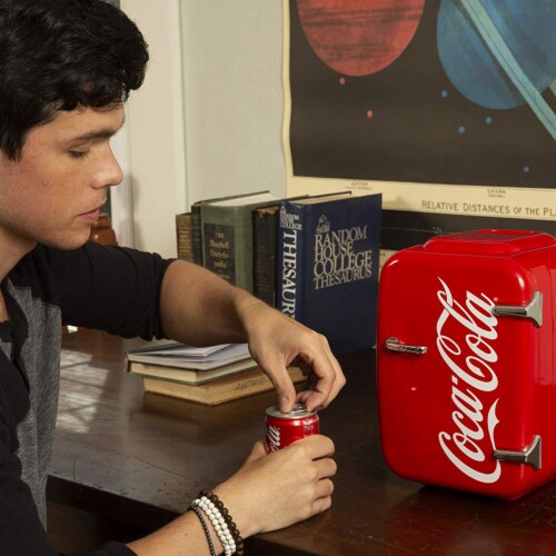 Cooluli Coca-Cola Vintage Chic 4 Liter Portable Compact Mini Fridge Perspective: left