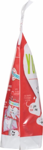 Yum Earth® Organic Valentine Pops Candy Perspective: left