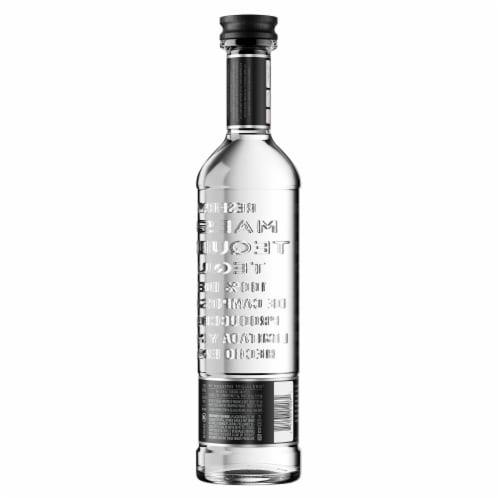 Maestro Dobel® Diamante® Tequila Cristalino Perspective: left
