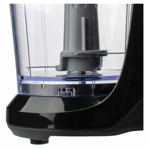 Brentwood MC-109BK 1.5 Cup Kitchen Countertop Mini Food Chopper Processor, Black Perspective: left