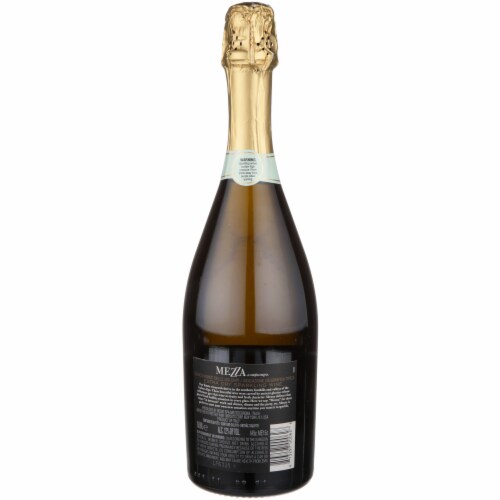 Mezza Di Mezzacorona Extra Dry Italy Sparkling Wine Perspective: left