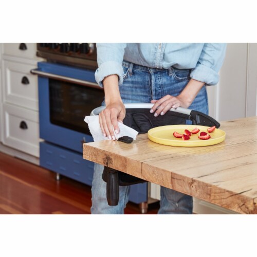 METHOD All-Purpose Cleaning Wipes Pink Grapefruit Perspective: left