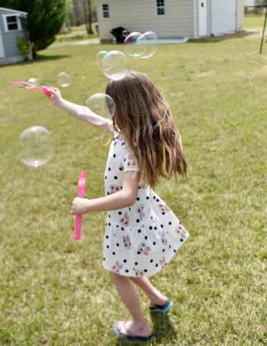 Maxx Bubbles Bubble Wand Perspective: left