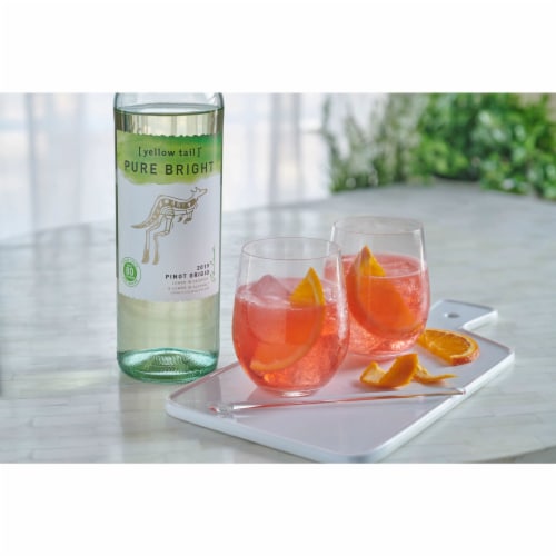 Yellow Tail Pure Bright Pinot Grigio Australia White Wine Perspective: left