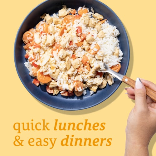 Home Chef Restaurant Style Heat And Eat Thai-Style Curry Chicken Perspective: left