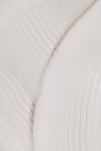 Kristin Ess Signature Salon Moisture Conditioner - Repair, Soften, Shine - Color Safe + Sulfate Free Perspective: left