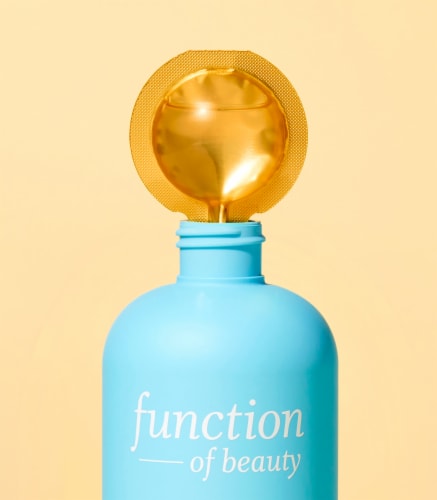 Function of Beauty® Lengthen Hair Goal Booster Shots with Hops Extract Perspective: left