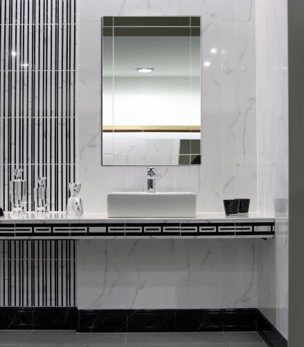 Hamilton Hills 24 x36  Silver Framed Vanity Mirror | Beveled Edge Frame Perspective: left