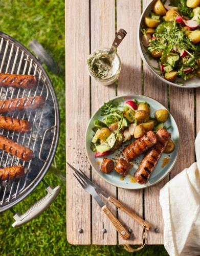 Beyond Meat Beyond Sausage® Brat Original Plant-Based Dinner Sausage Links Perspective: left