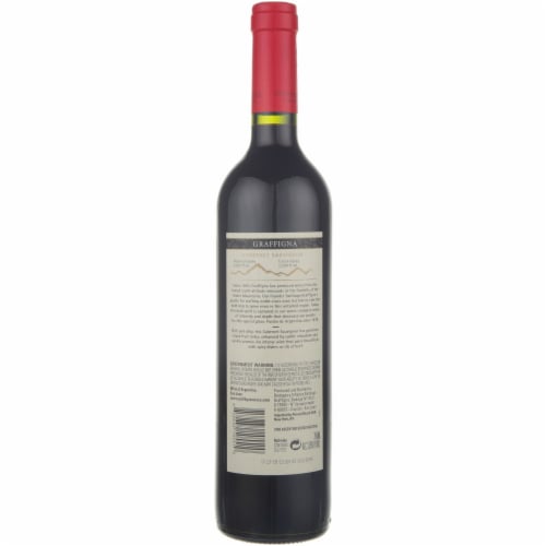 Graffigna Cabernet Sauvignon Argentina Red Wine Perspective: left