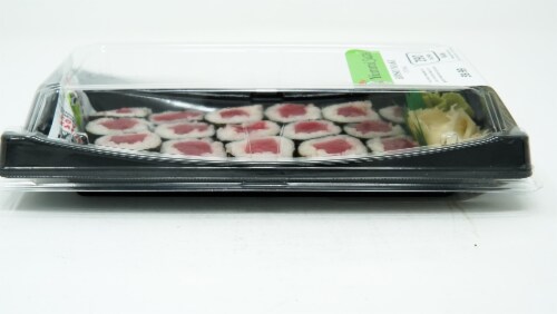 Yummi Sushi Hoso Maki Tuna Perspective: left