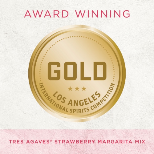 Tres Agaves® Organic Strawberry Daiquiri & Margarita Mix Perspective: left