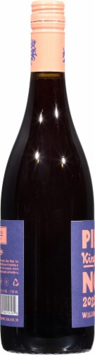 Kings Ridge Oregon Pinot Noir Red Wine Perspective: left