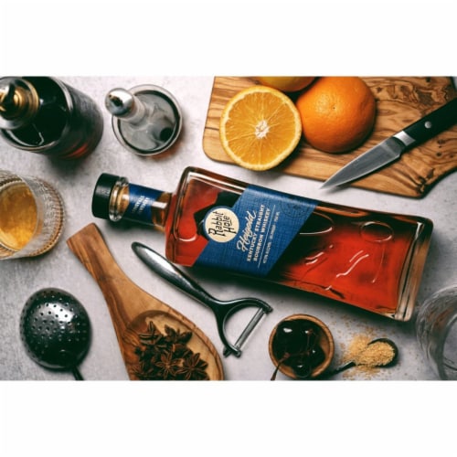 Rabbit Hole Heigold Kentucky Straight Bourbon Whiskey Perspective: left