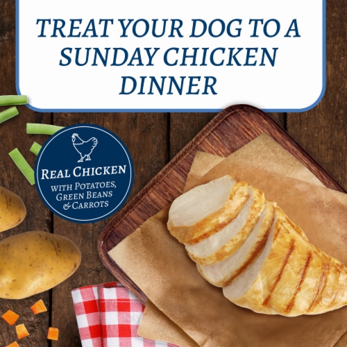 Blue Buffalo Family Favorites Adult Wet Dog Food Sunday Chicken Dinner Perspective: left