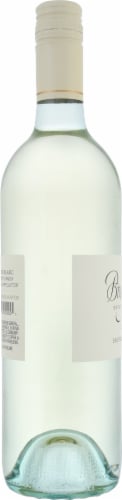 Brassfield Estate Winery Sauvignon Blanc Perspective: left