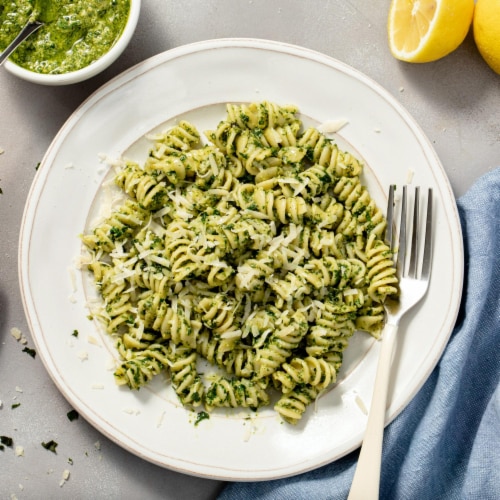 Gourmet Garden Lightly Dried Basil Perspective: left