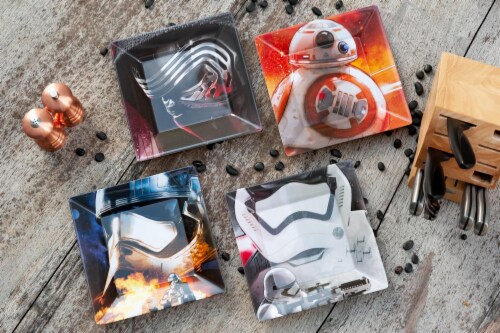 Star Wars Melamine Plate Set - 4 Pieces - Stormtrooper, Kylo Ren, and BB8 Perspective: left