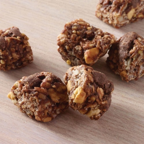 Bear Naked Dark Chocolate and Sea Salt Granola Bites Perspective: left