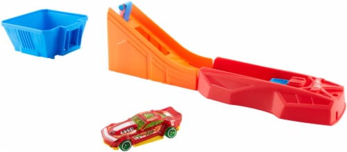 Mattel® Hot Wheels® Flip Ripper Play Set Perspective: left