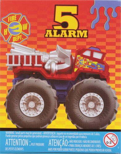 Matel Hot Wheels Monster Trucks Twisted Tredz™ 5 Alarm Truck Perspective: left