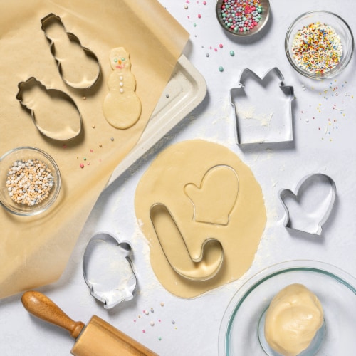 Holiday Home Gnome Cookie Cutter Perspective: left