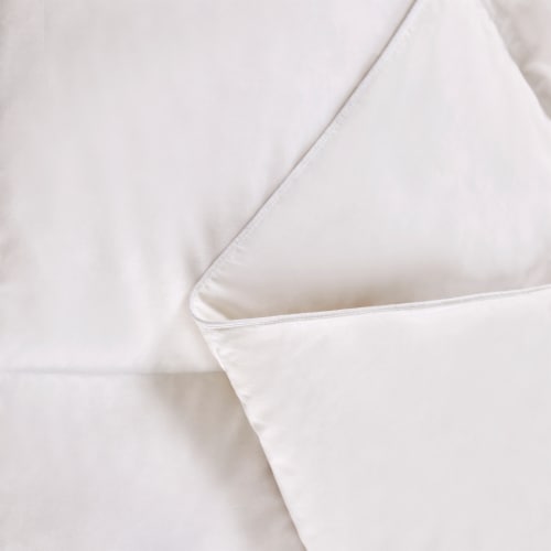 HD Designs® Down Alternative Comforter Medium King Perspective: left