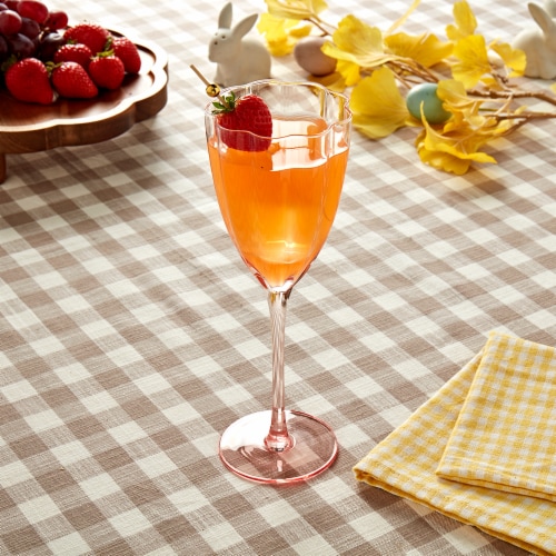 Sewing Down South 11.2 Ounce Scalloped Wine Glass Perspective: left