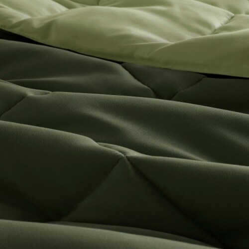 Everday Living® Reversible Down Alternative Comforter - Green Perspective: left
