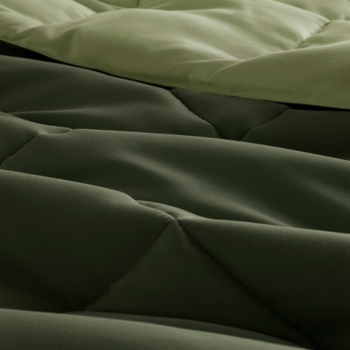 Everday Living® Reversible Down Alternative Comforter - Green Perspective: left