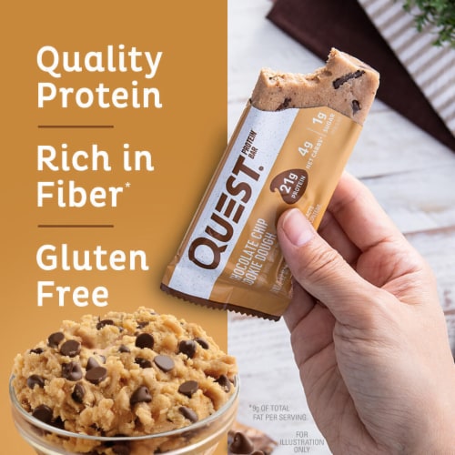 Quest Chocolate Chip Cookie Dough Protein Bars Perspective: left