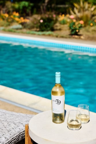 Line 39 Sauvignon Blanc Perspective: left
