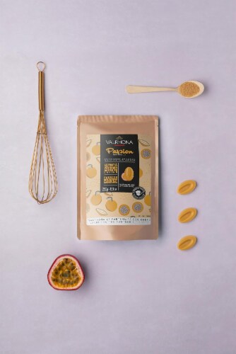 Valrhona Passion Fruit Couverture 100% all Natural 250 g (Pack of 1) Perspective: left