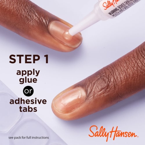 Sally Hansen® Salon Effects® Perfect Manicure Press On Nails Perspective: left