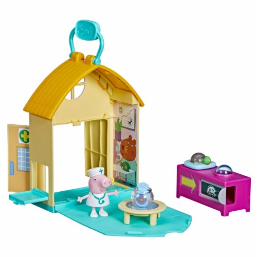 Peppa Pig's House Playset with 4 Figures Fold Out House with Carrying  Handle