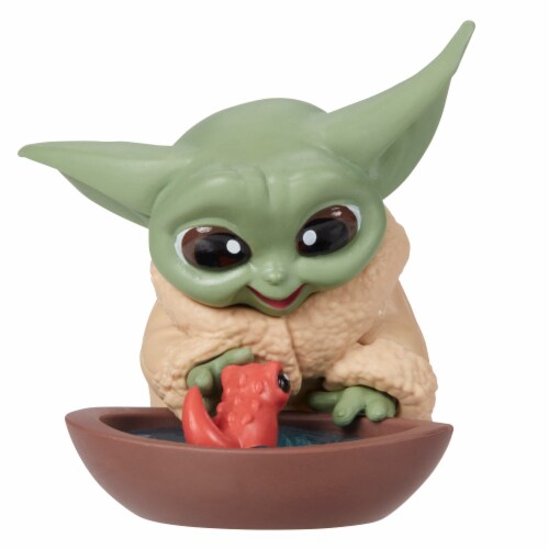 Disney Star Wars Mandalorian Grogu Figure Perspective: left