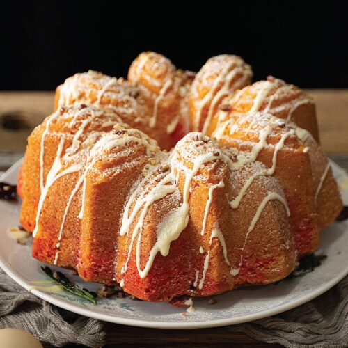 Bundt Cake Pan, Perfect for Bundt Cakes, Die Cast Aluminum, Cake Pan -  (Bloom), 1pc - Kroger