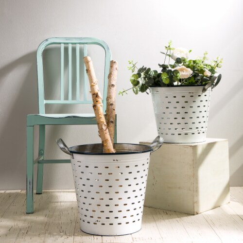 Glitzhome Farmhouse Enamel Metal Slotted Decorative Basket Planters - White Perspective: left