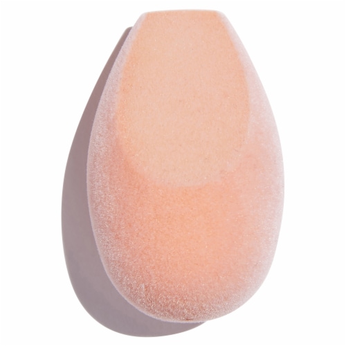 MCoBeauty Microfiber Velvet Blending Makeup Sponge Delivers A Flawless Airbrushed Result - Pink Perspective: left