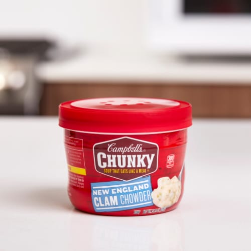 Campbell's Chunky Soup New England Clam Chowder Perspective: left