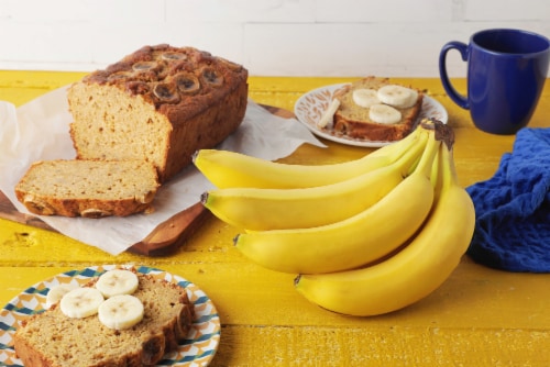 Fresh Bunch of Bananas – 5-7 Bananas Perspective: right