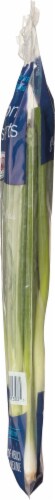 Ocean Mist® Farms Green Onions Perspective: right